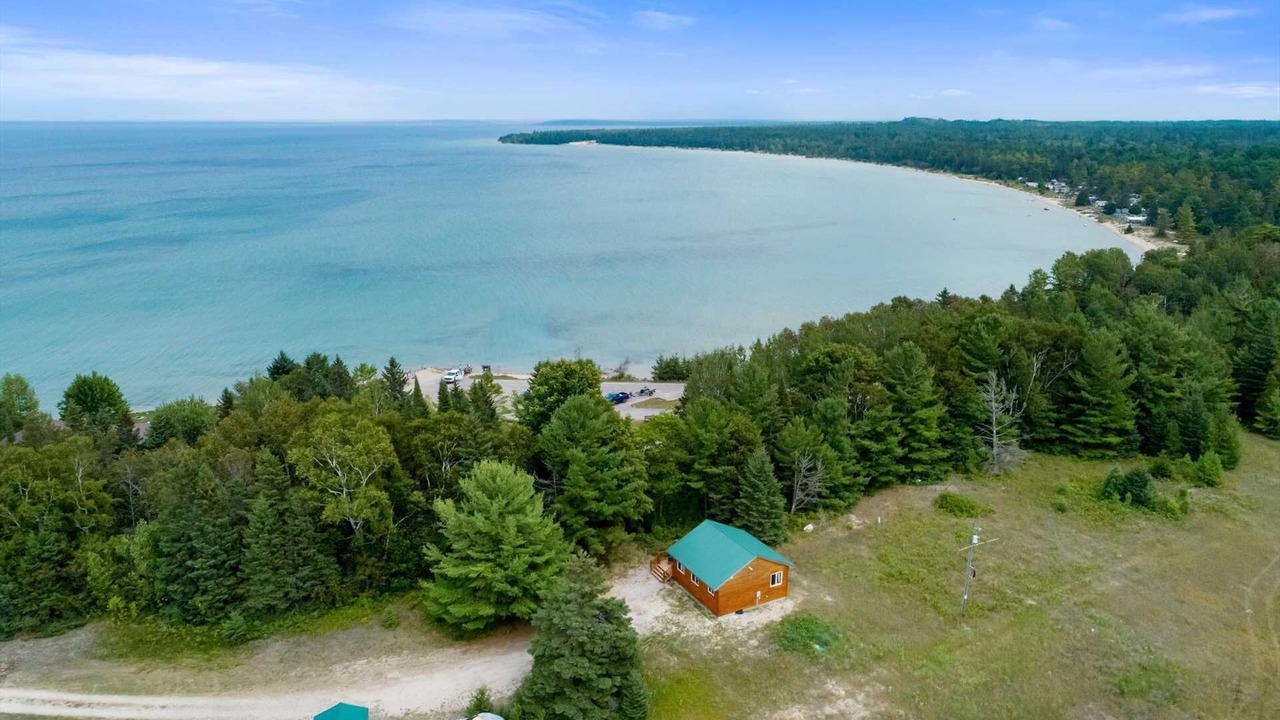 Photo of Outdoor in Carp Lake