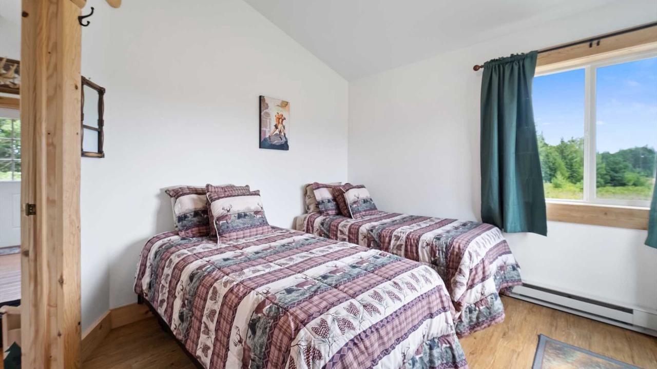 Photo of Bedroom in Carp Lake