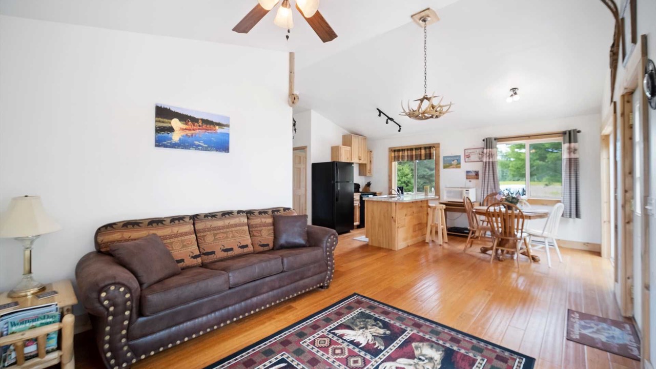 Photo of Livingroom in Carp Lake
