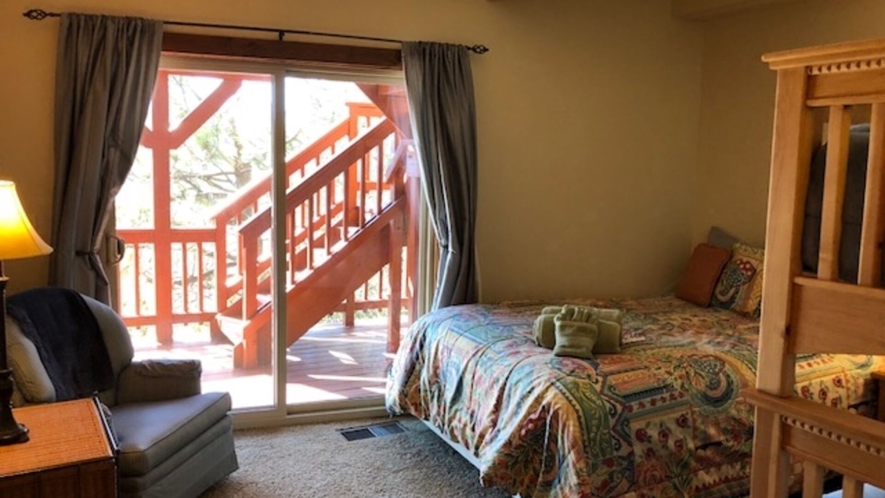 Photo of Bedroom in Lake Arrowhead