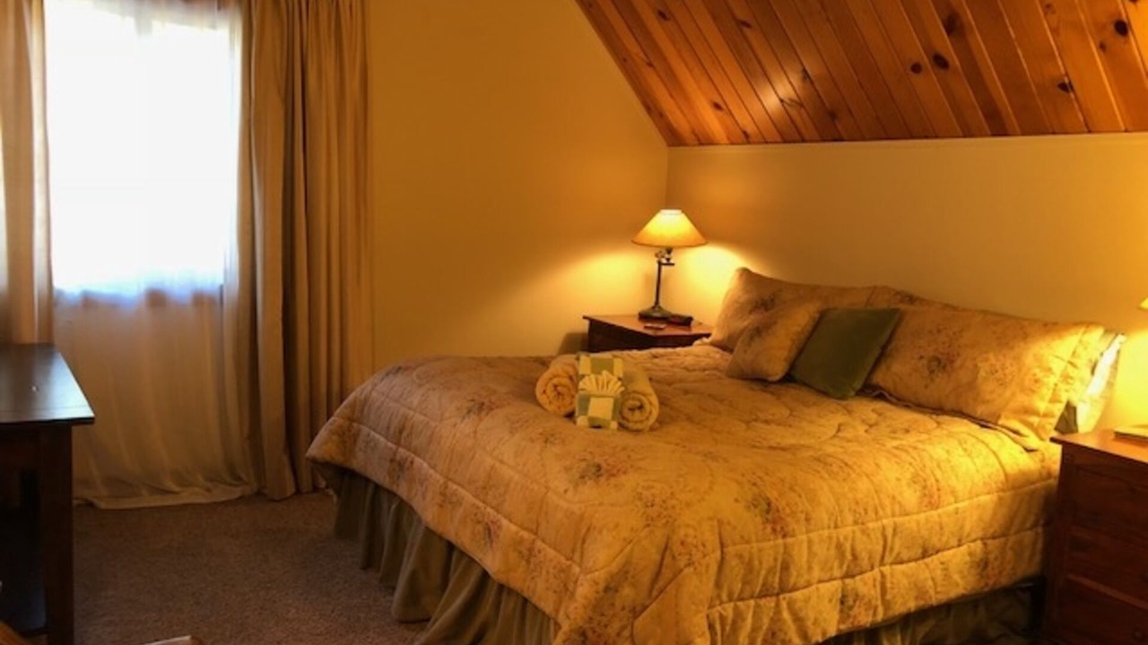 Photo of Bedroom in Lake Arrowhead