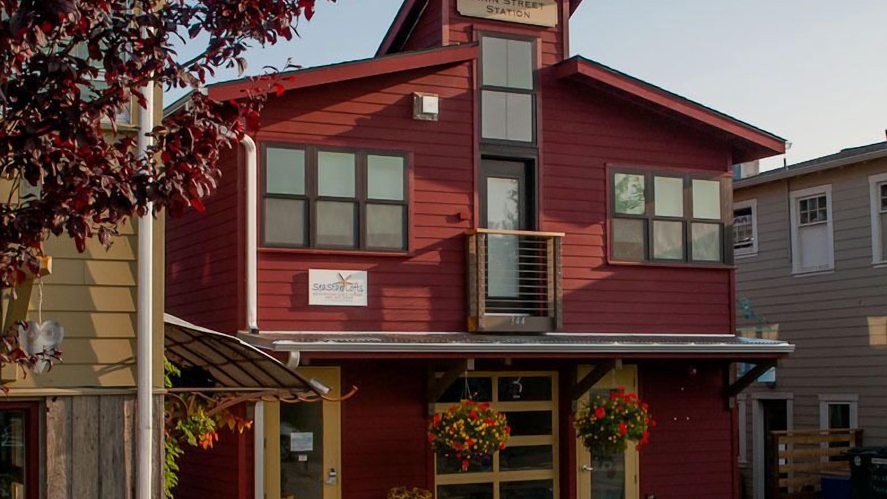 Photo of Others in Eastsound