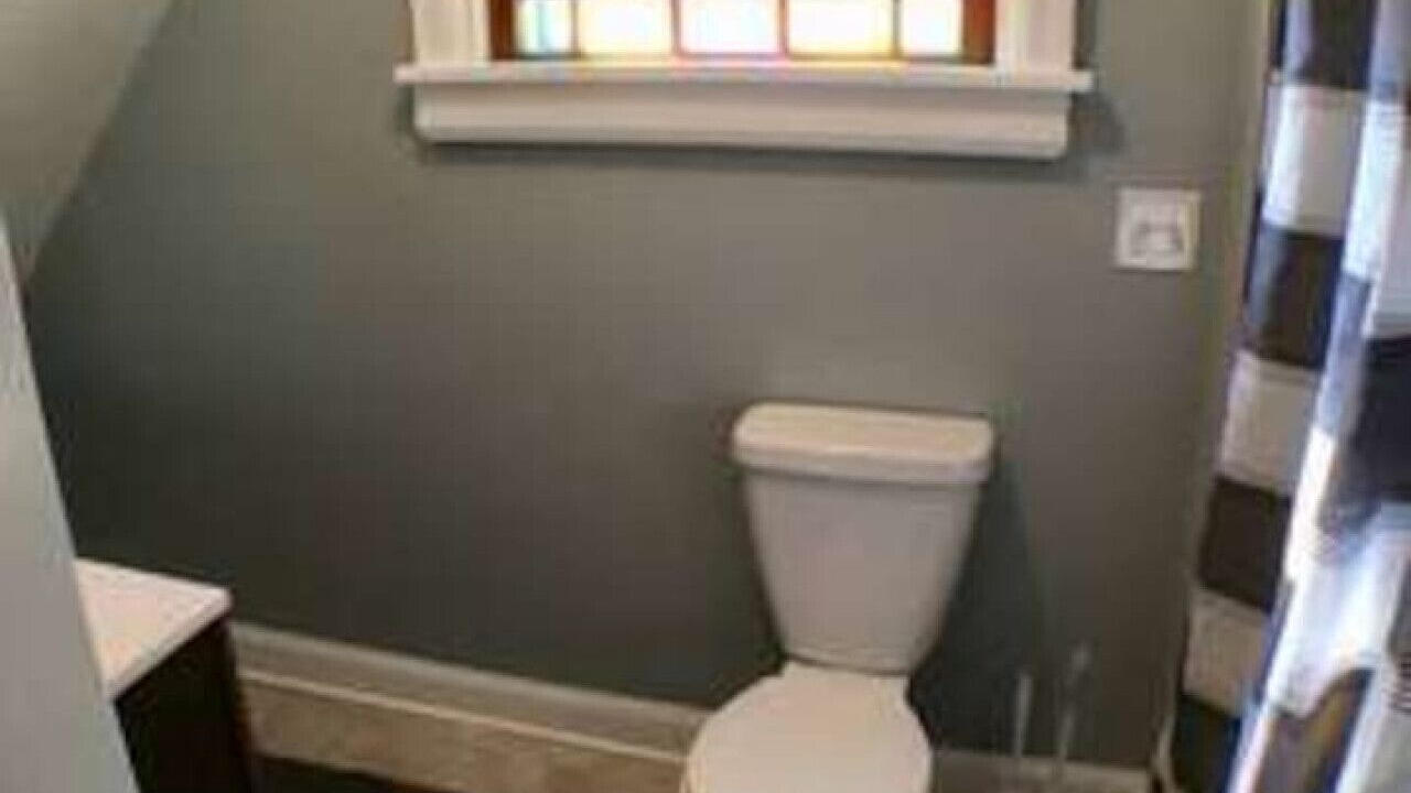 Photo of Bathroom in Detroit - Shoreway
