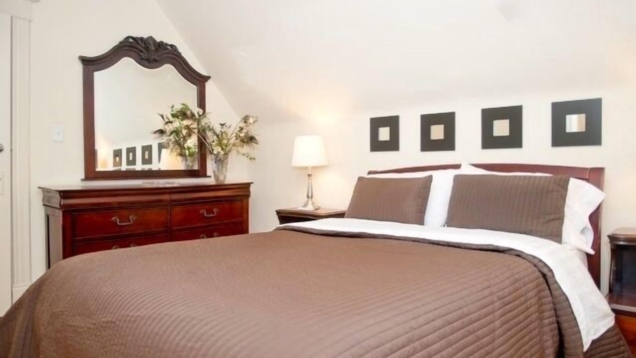 Photo of Bedroom in Roncesvalles Village