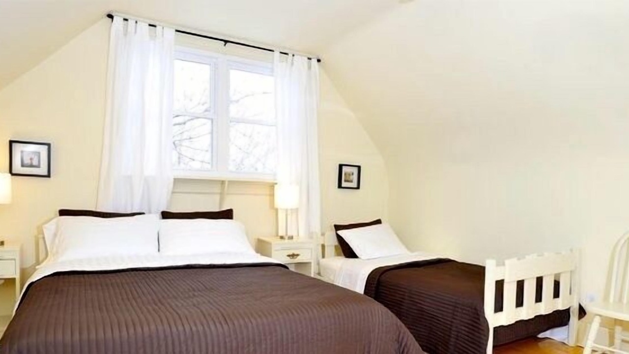 Photo of Bedroom in Roncesvalles Village