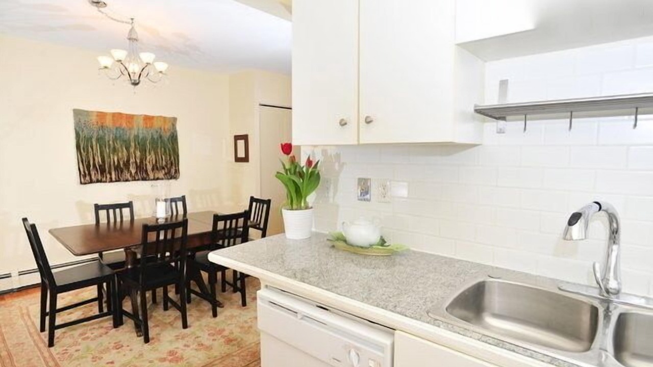 Photo of Kitchen in Roncesvalles Village