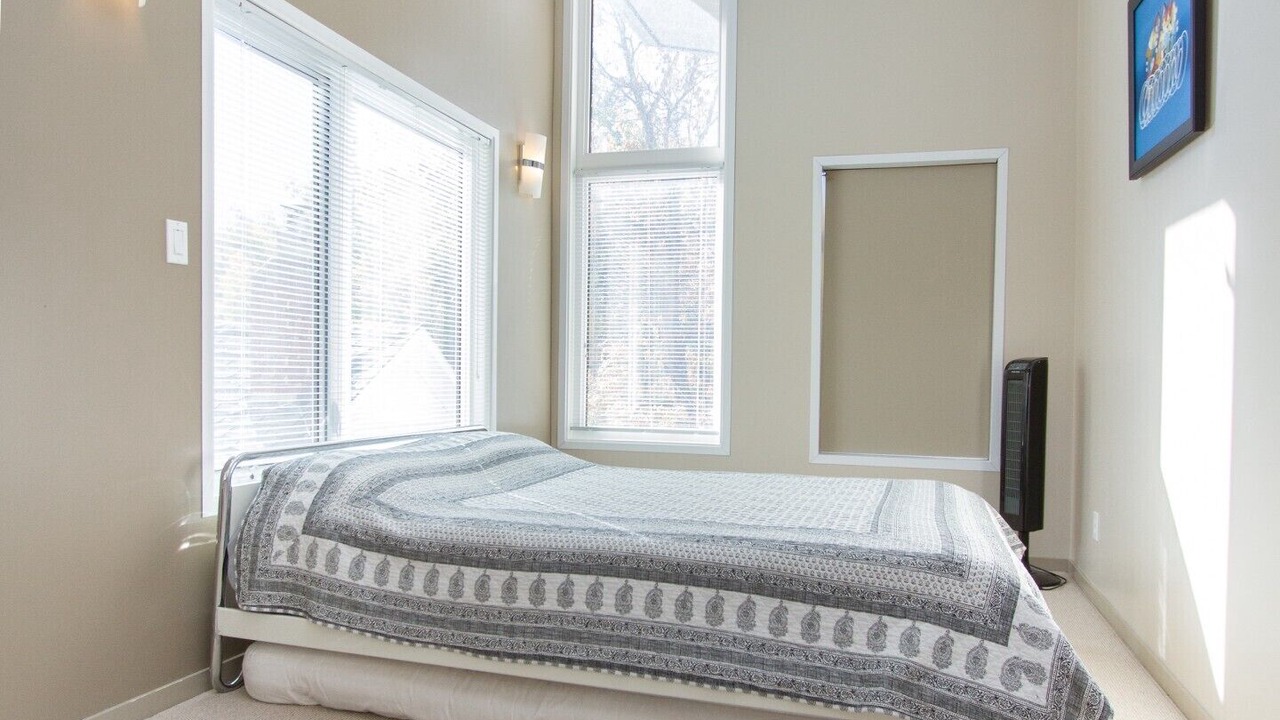Photo of Bedroom in Grand Beach