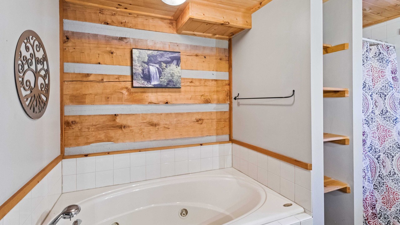 Photo of Bathroom in Seven Devils