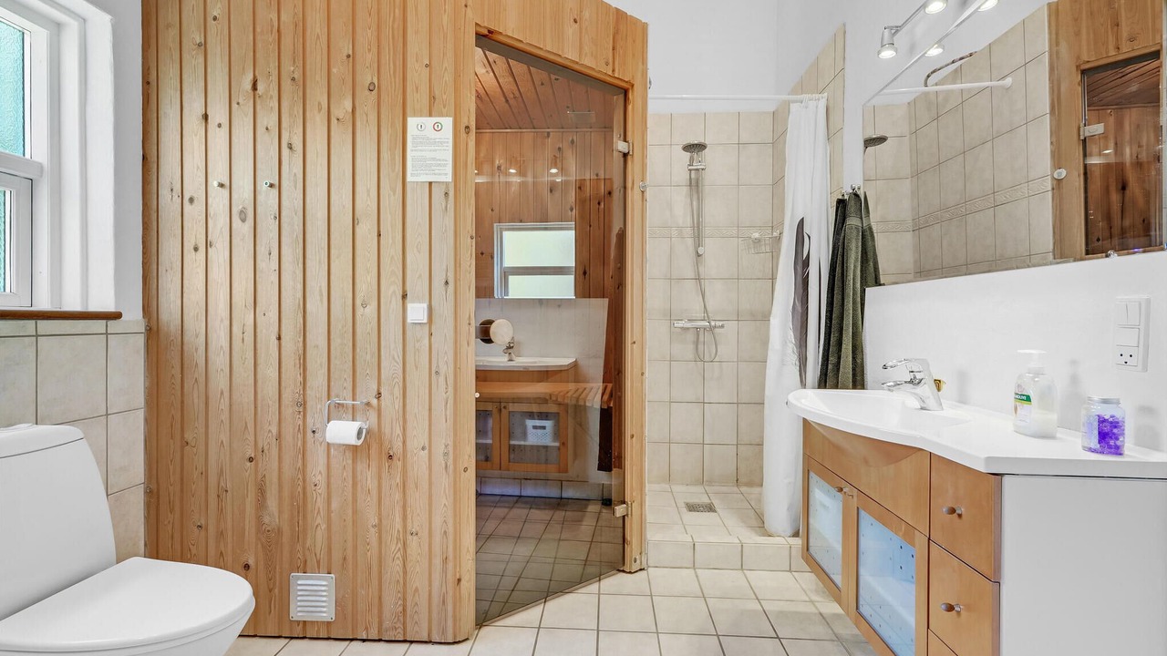 Photo of Bathroom in Marielyst