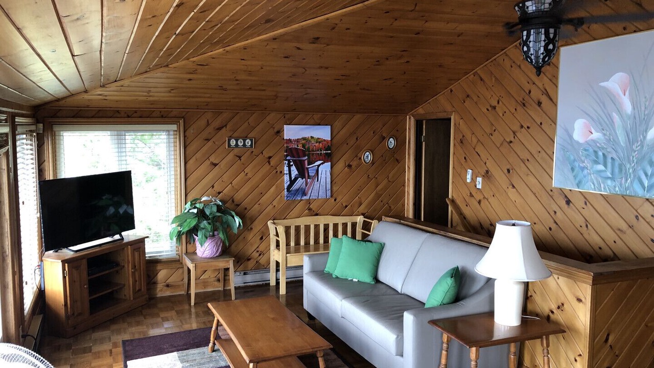 Photo of Livingroom in Trent Lakes