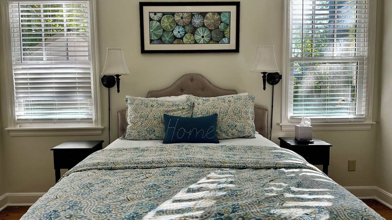 Photo of Bedroom in University District
