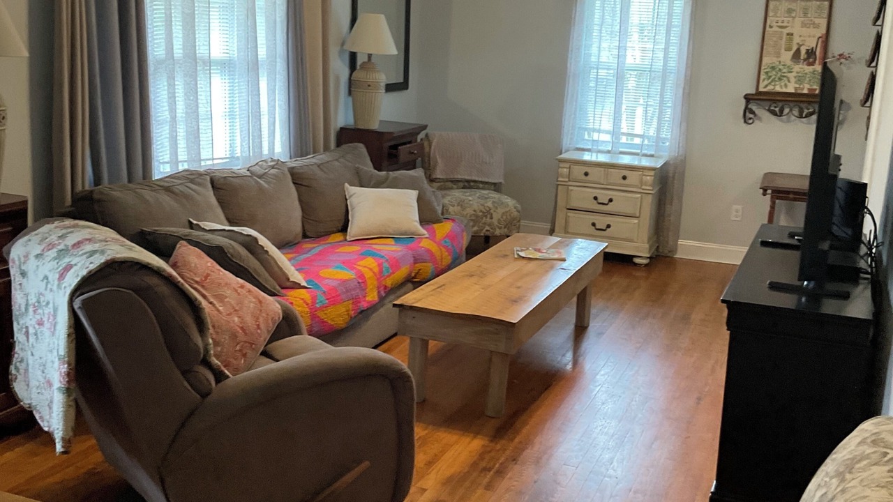 Photo of Livingroom in Lupton City
