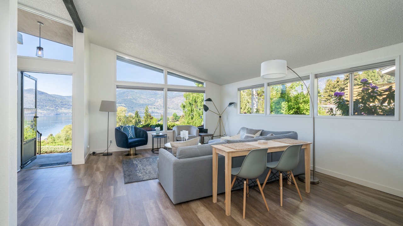 Photo of Others in Manson