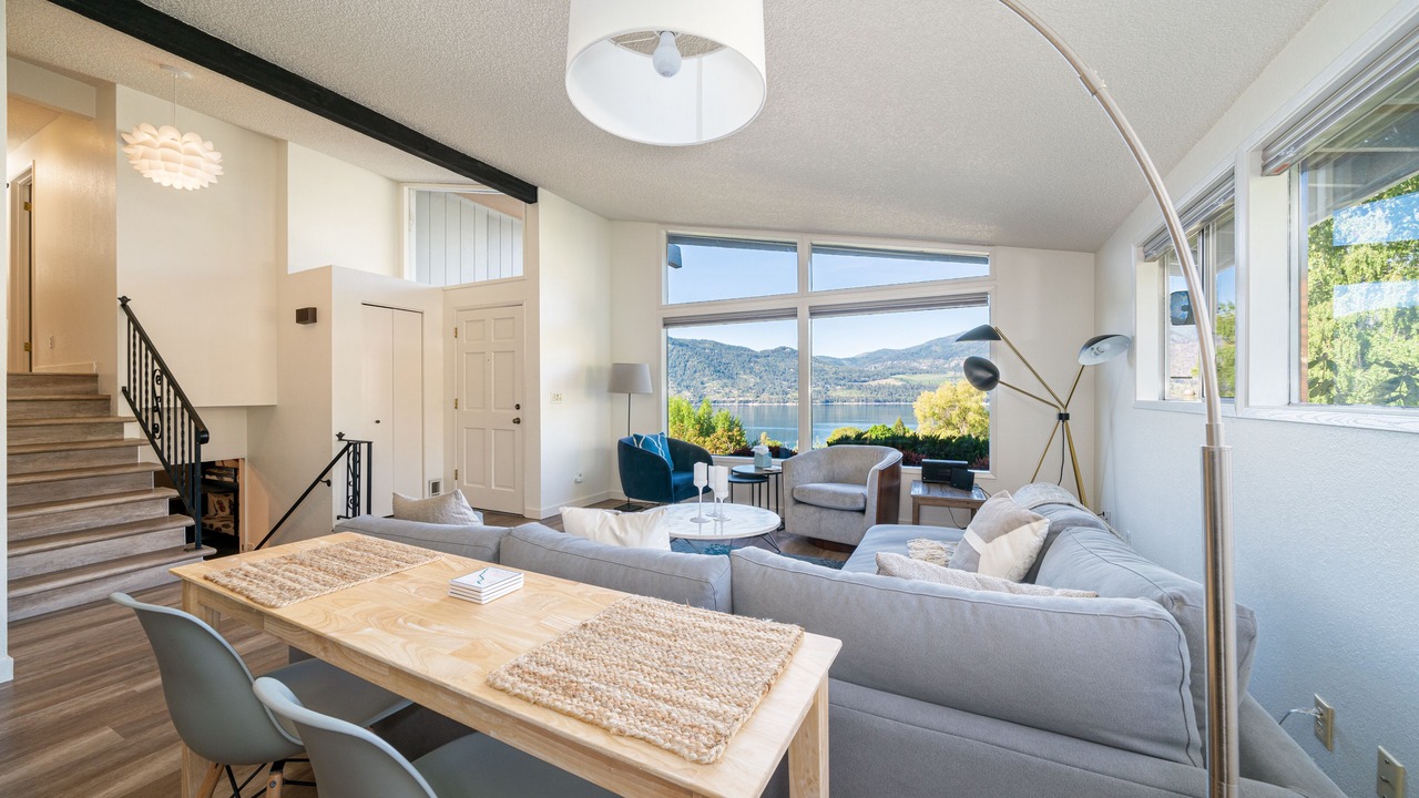 Photo of Others in Manson