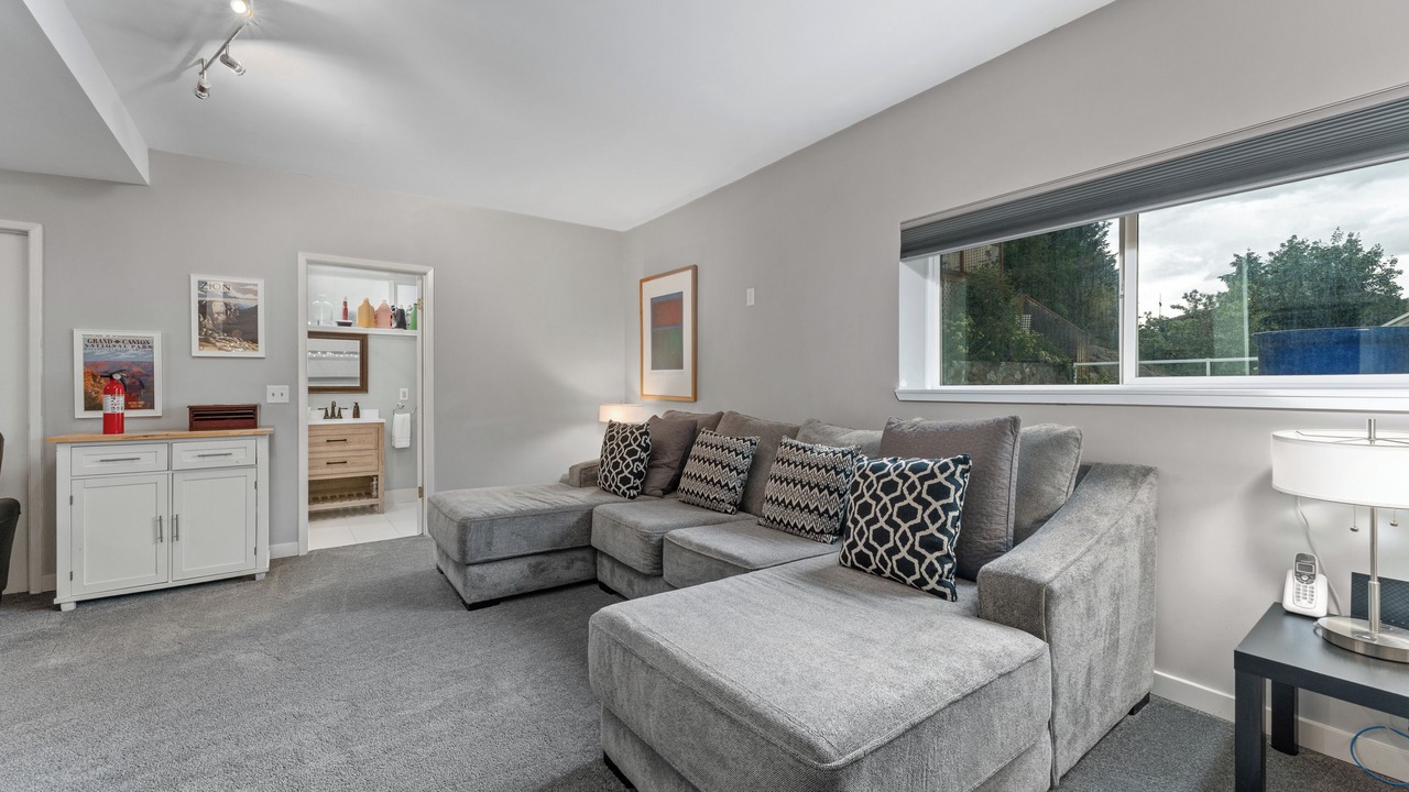 Photo of Others in Manson