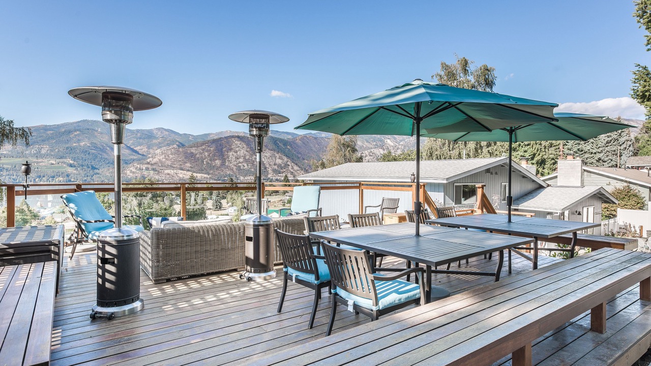 Photo of Others in Manson