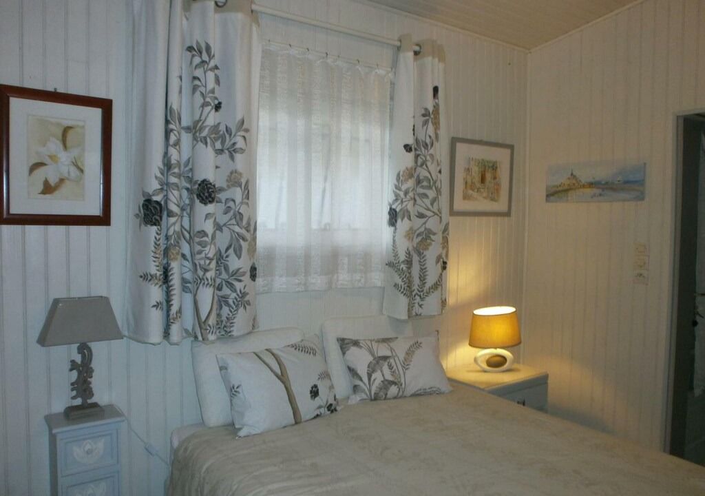 Photo of Bedroom in Sainte-Eulalie-en-Born