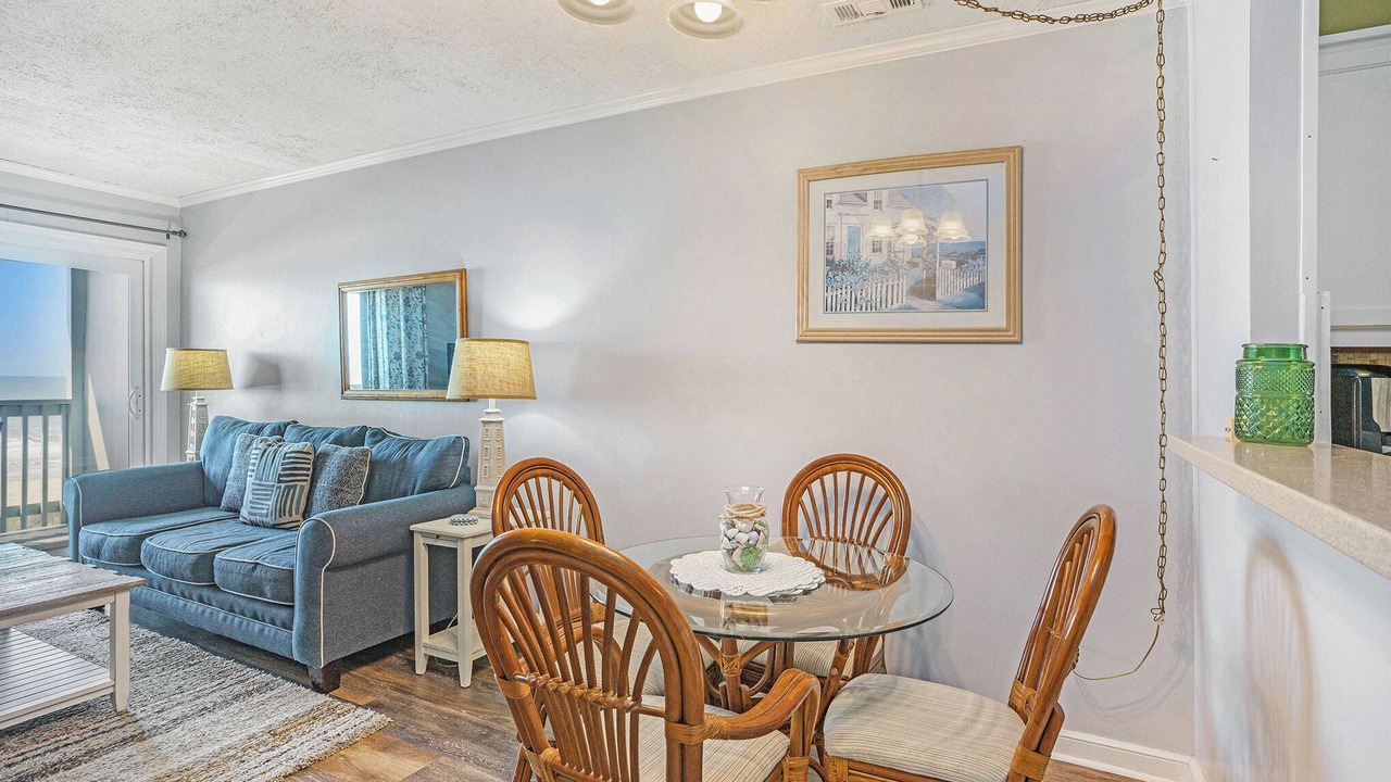 Photo of Livingroom in Ocean Drive