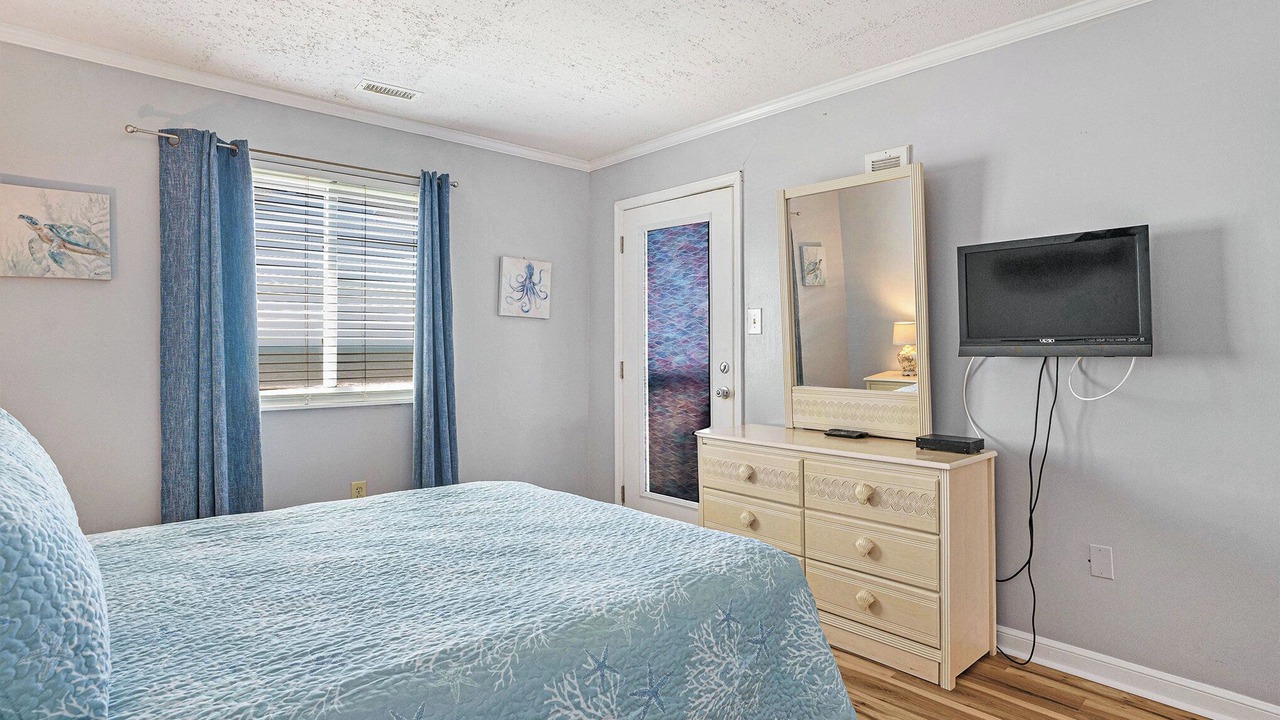 Photo of Bedroom in Ocean Drive