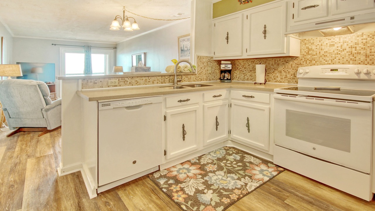 Photo of Kitchen in Ocean Drive