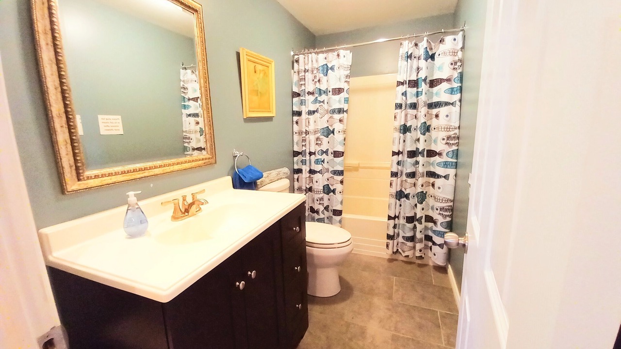 Photo of Bathroom in Howe Island