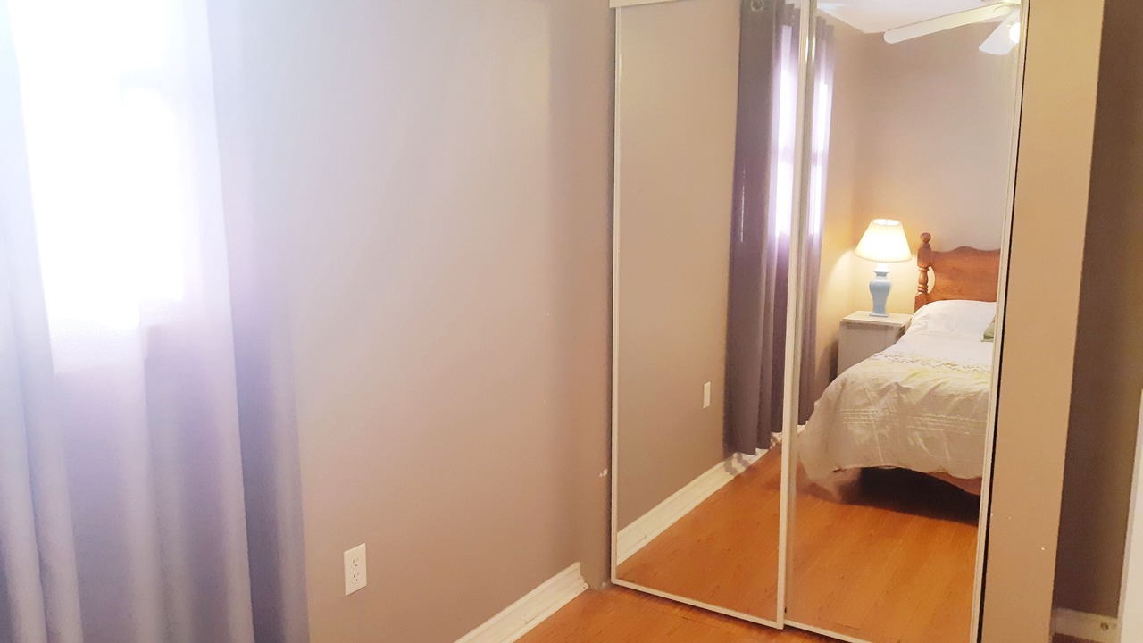 Photo of Bedroom in Howe Island