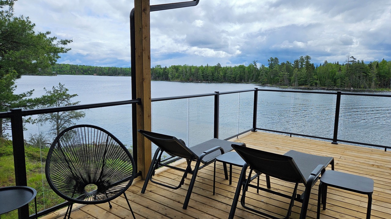 Photo of Patio Balcony in Sioux Narrows Nestor Falls