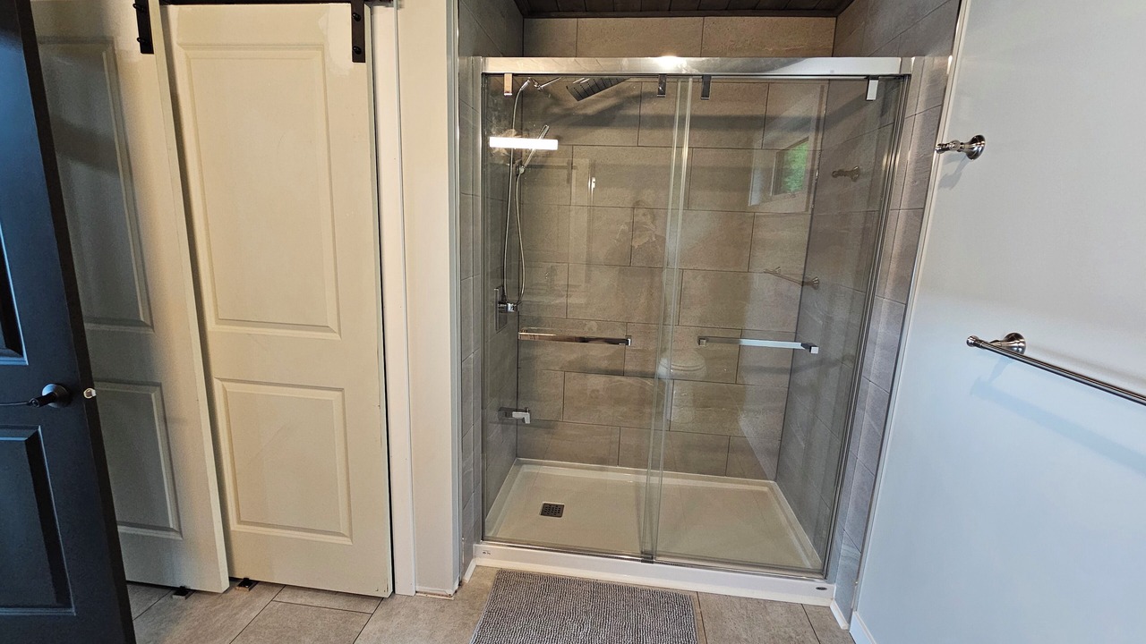 Photo of Bathroom in Sioux Narrows Nestor Falls