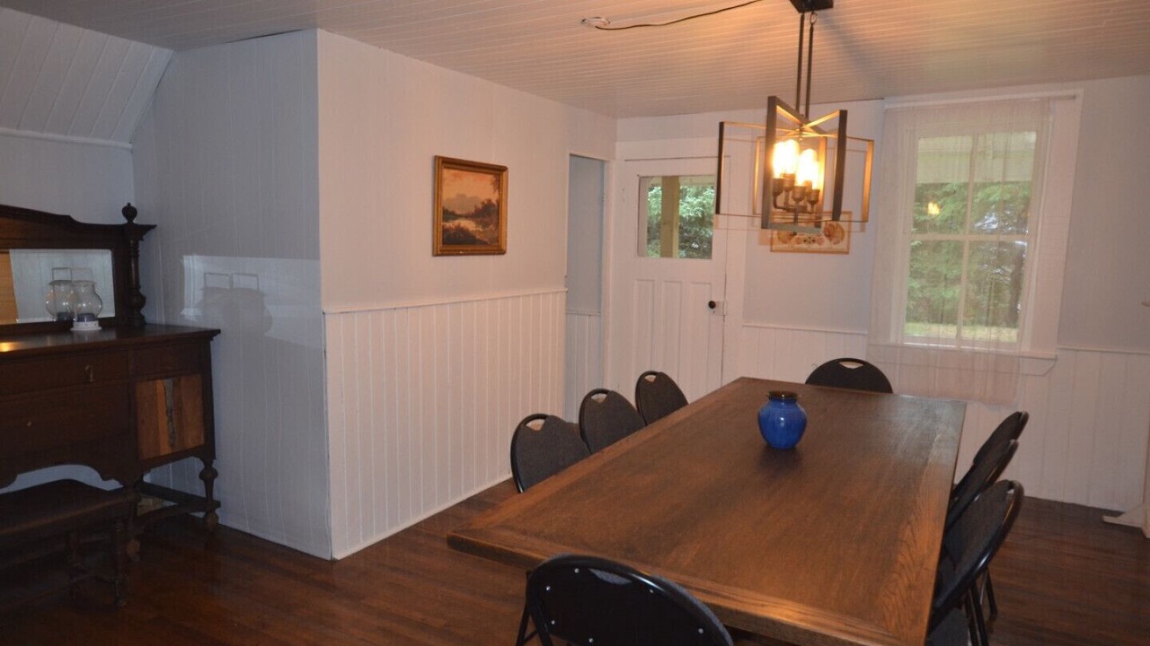 Photo of Bedroom in Highland Grove