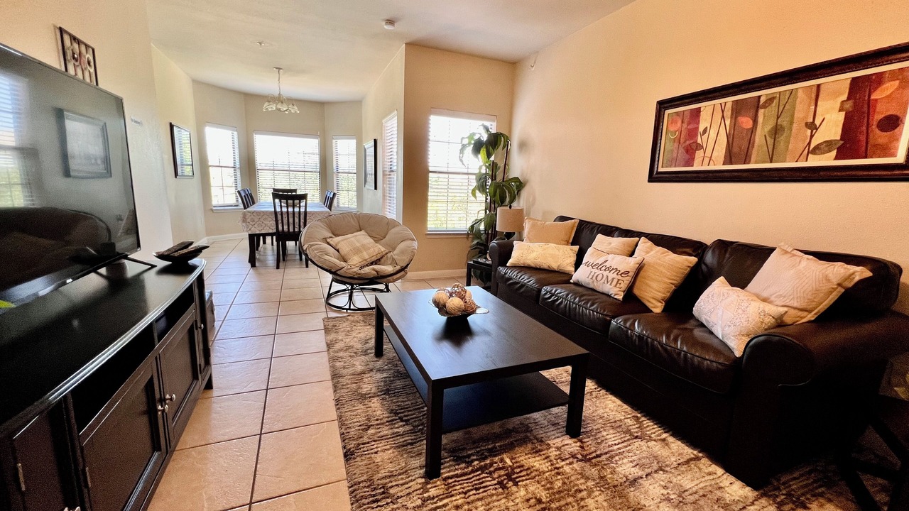 Photo of Livingroom in Eckhert Crossing