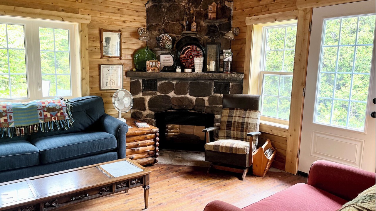 Photo of Livingroom in Lion's Head