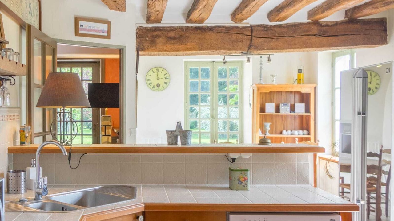 Photo of Kitchen in Neuville-aux-Bois