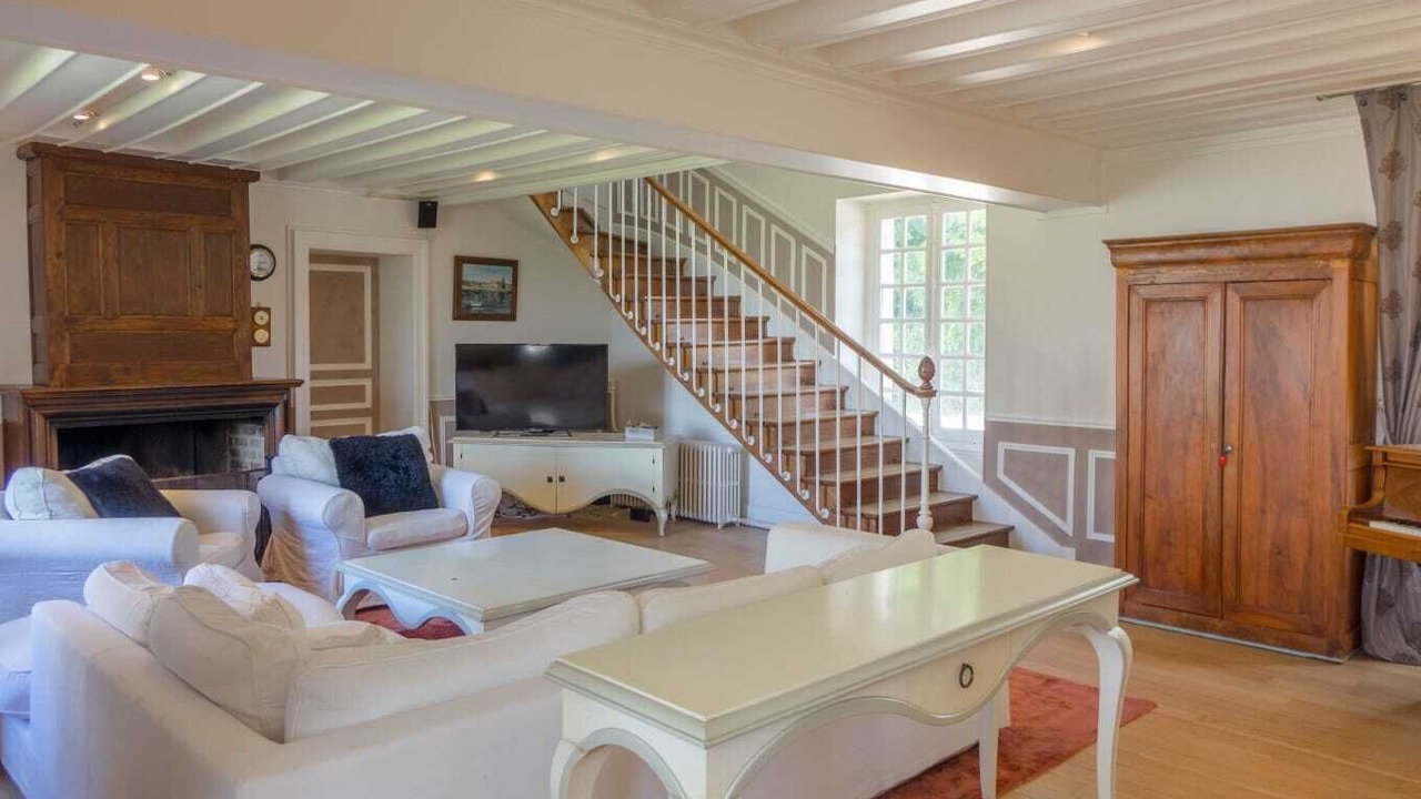 Photo of Livingroom in Neuville-aux-Bois
