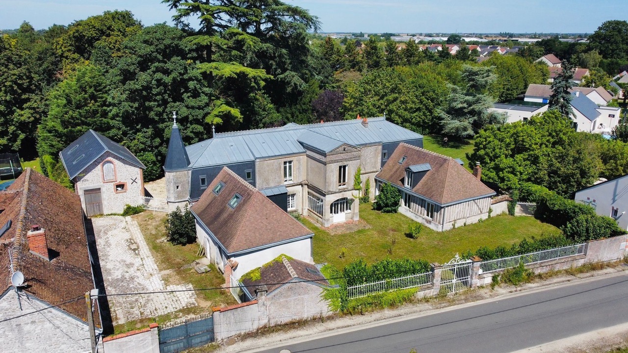 Photo of Outdoor in Neuville-aux-Bois