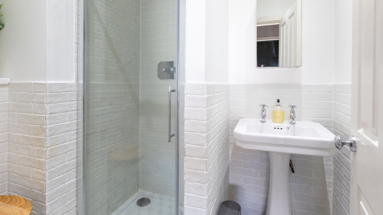 Photo of Bathroom in Southampton City Centre