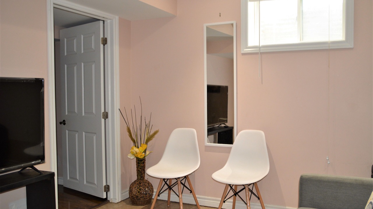 Photo of Livingroom in Mount Pleasant