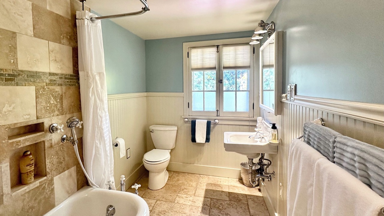 Photo of Bathroom in Old North End