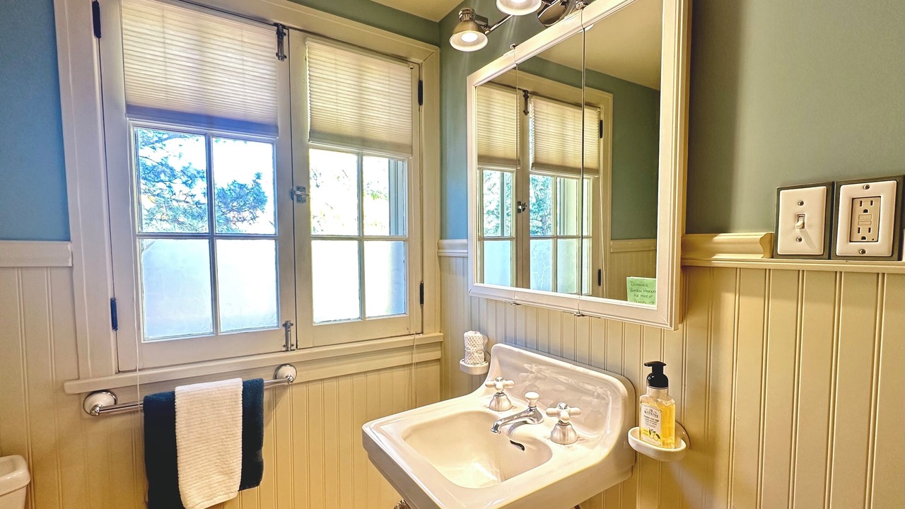 Photo of Bathroom in Old North End