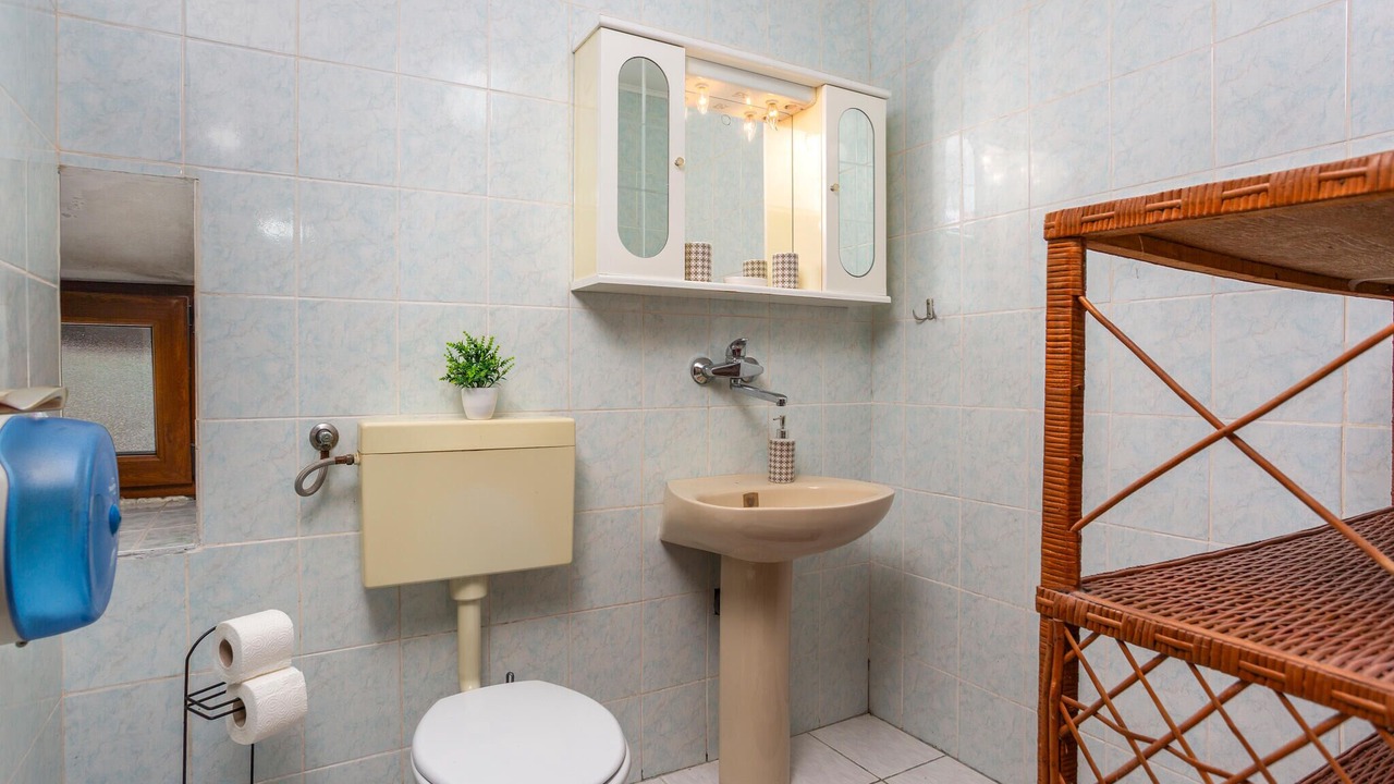 Photo of Bathroom in Malinska-Dubasnica