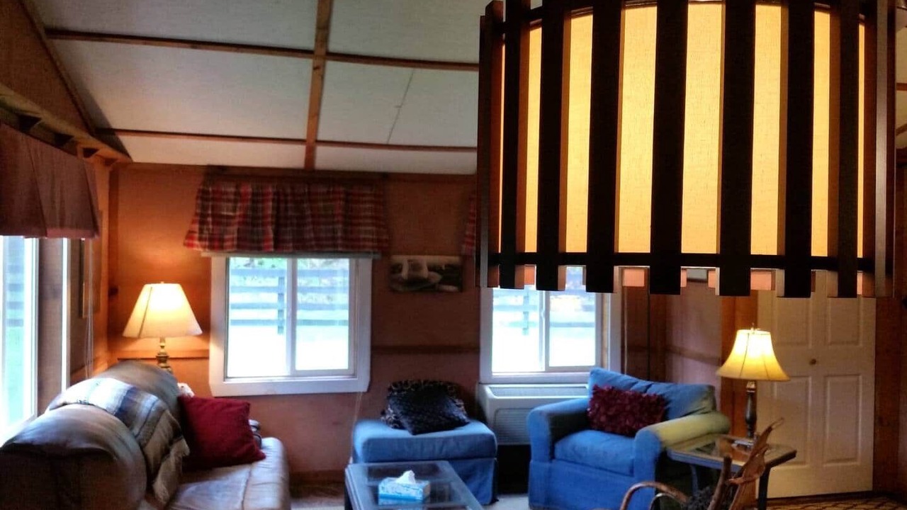 Photo of Livingroom in Pendleton