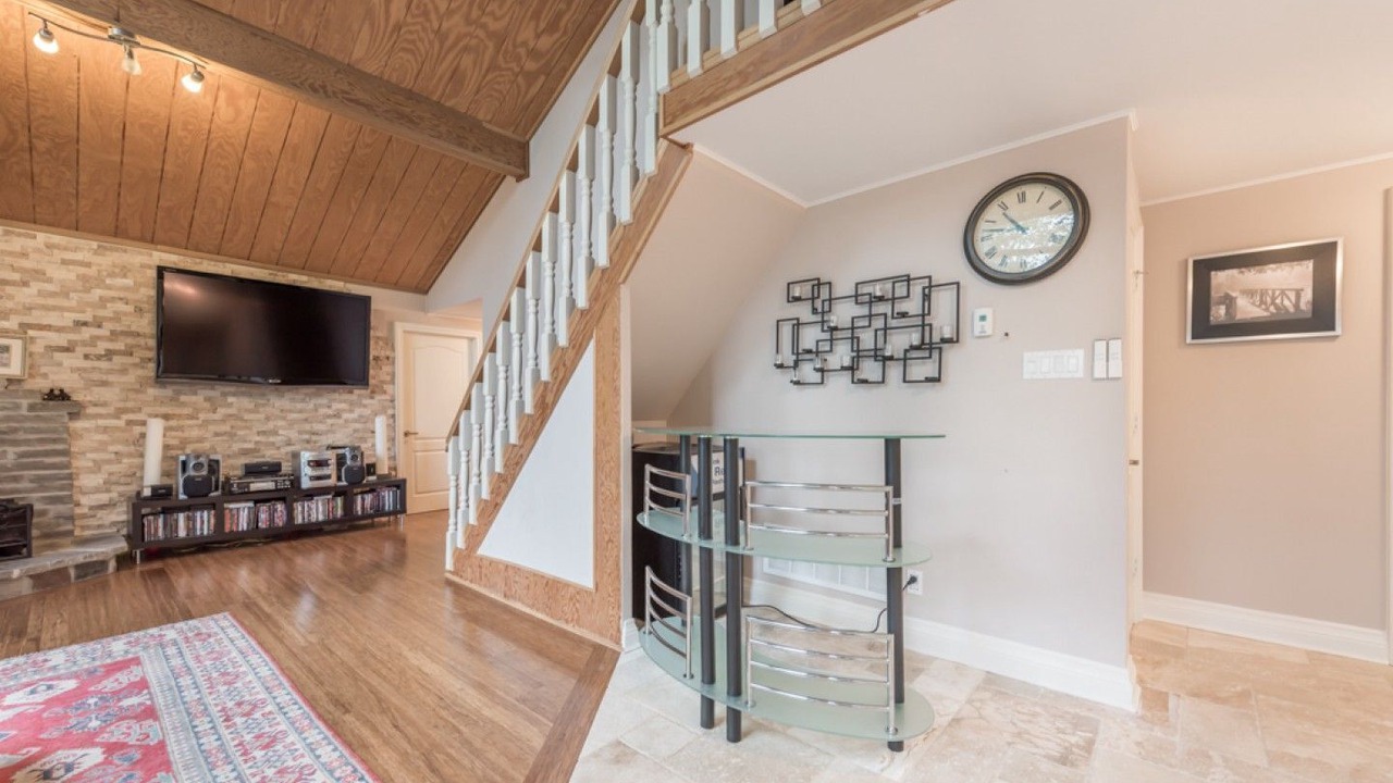 Photo of Livingroom in Trent Lakes