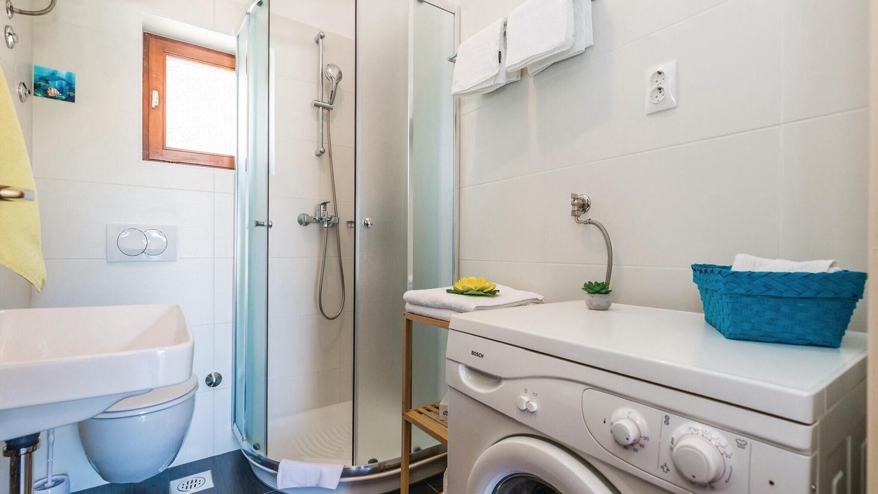 Photo of Bathroom in Pasjak