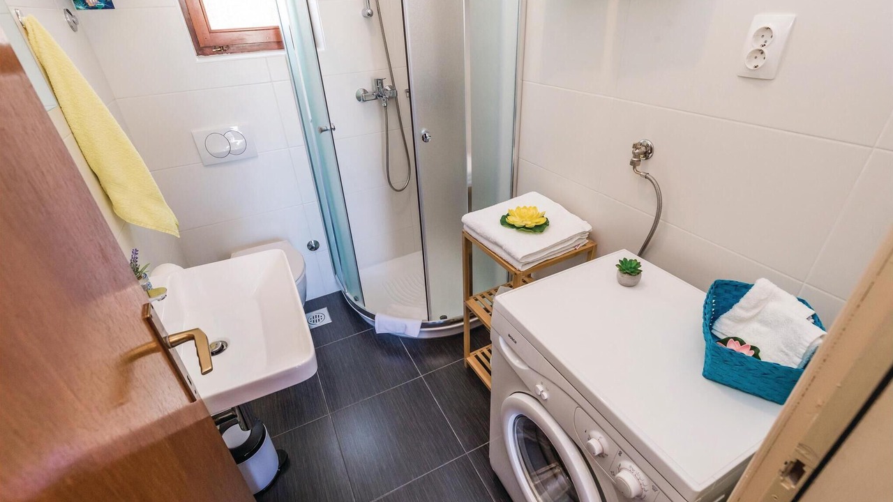 Photo of Bathroom in Pasjak
