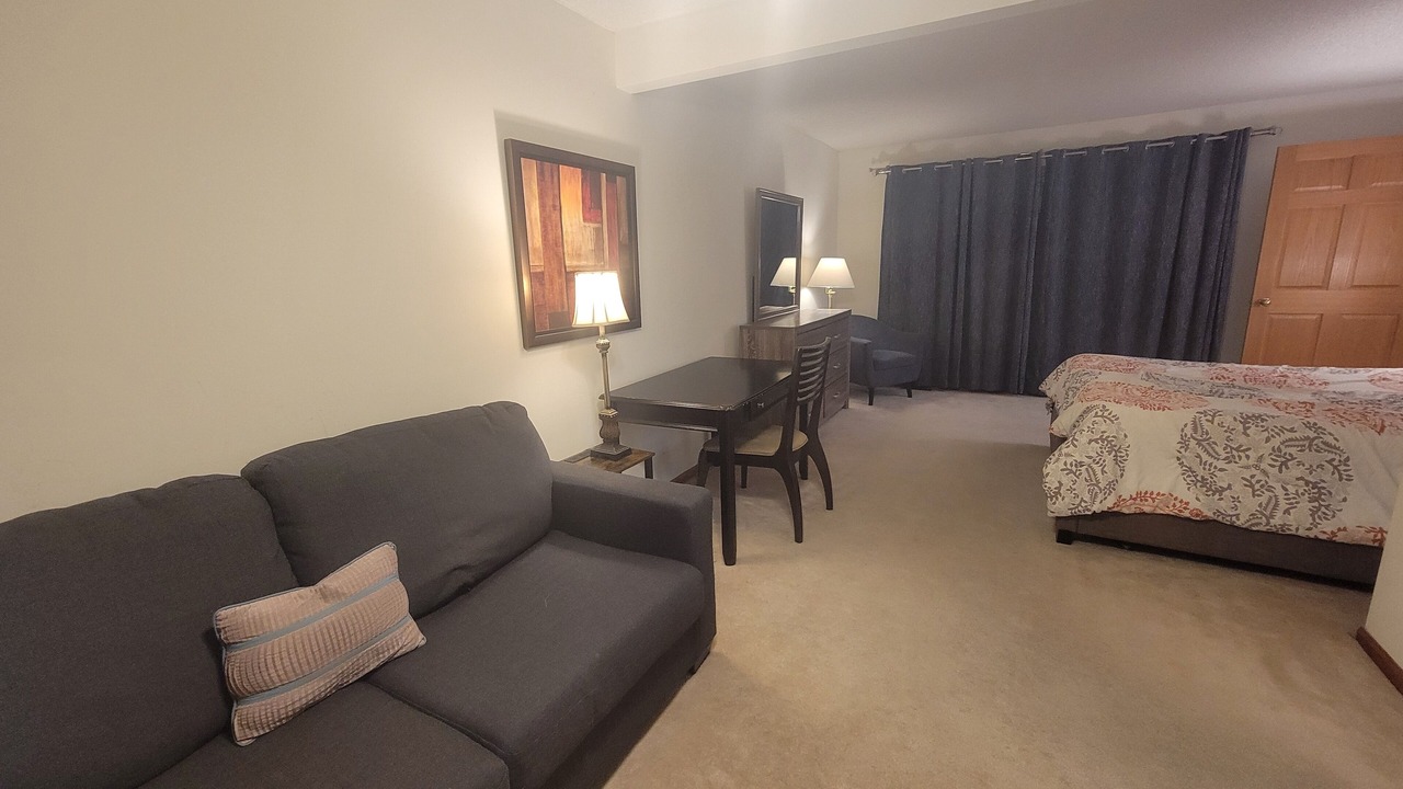 Photo of Bedroom in Urbandale