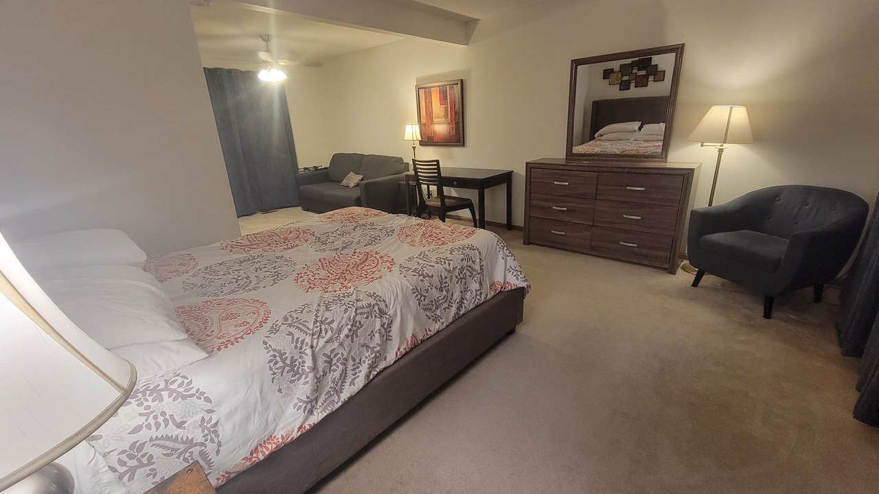 Photo of Bedroom in Urbandale