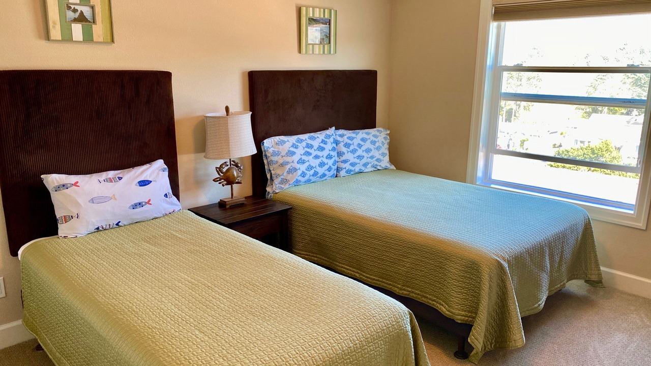 Photo of Bedroom in Rockaway Beach