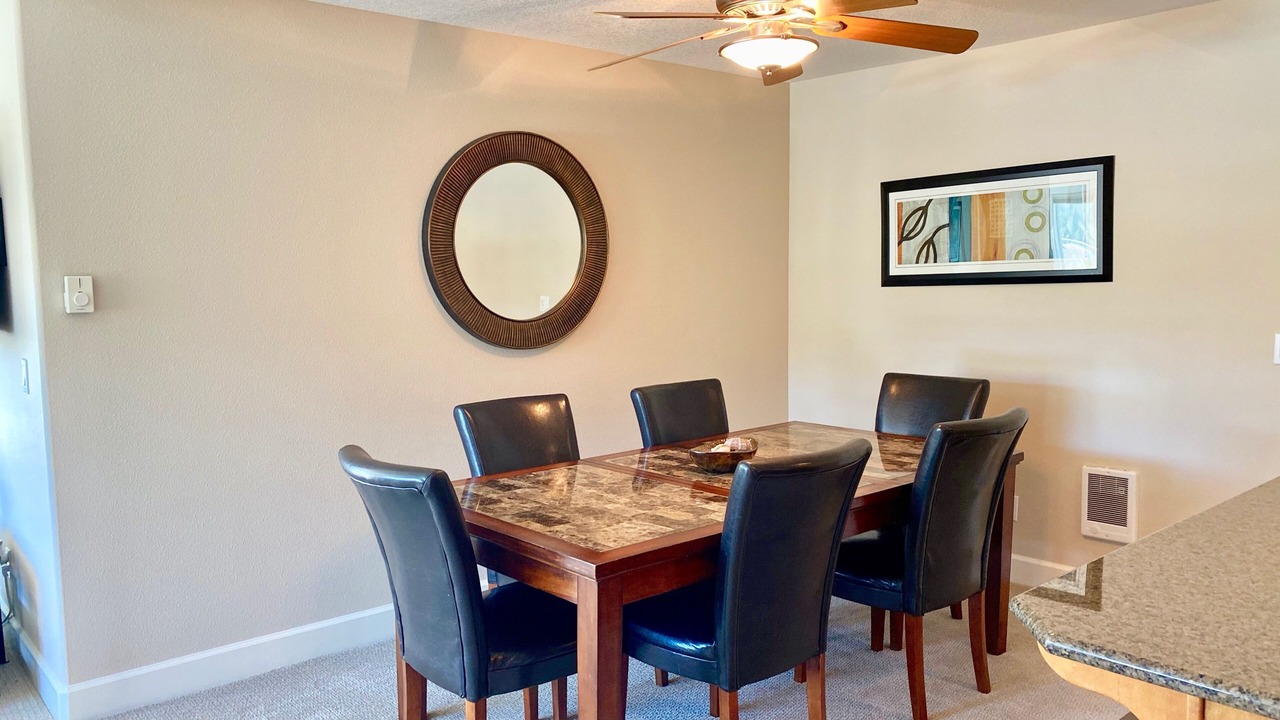 Photo of Livingroom in Rockaway Beach