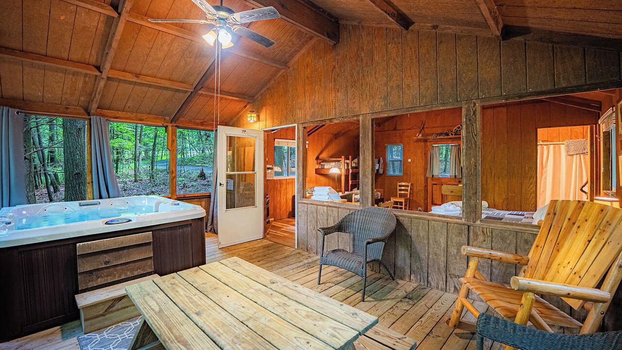 Photo of Livingroom in Victor