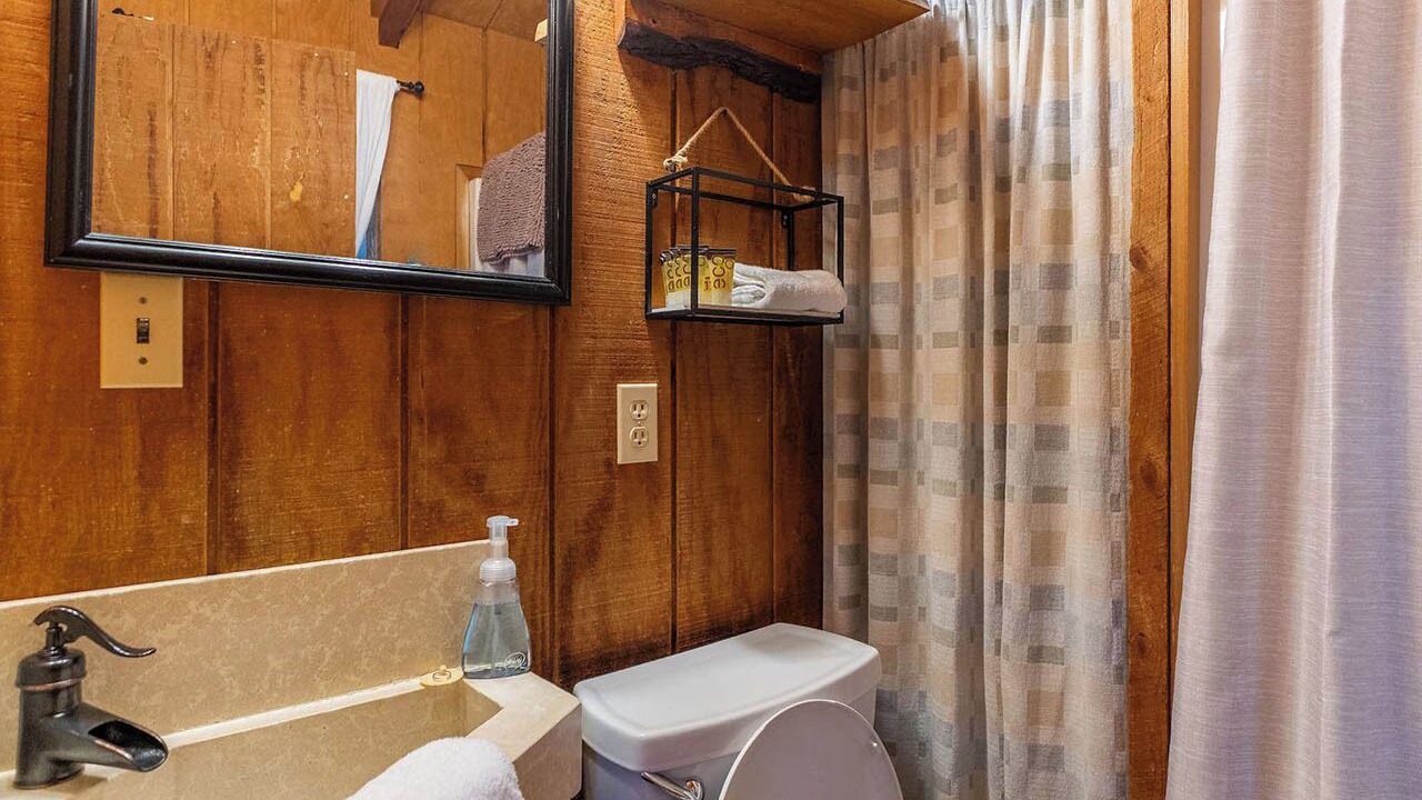 Photo of Bathroom in Victor