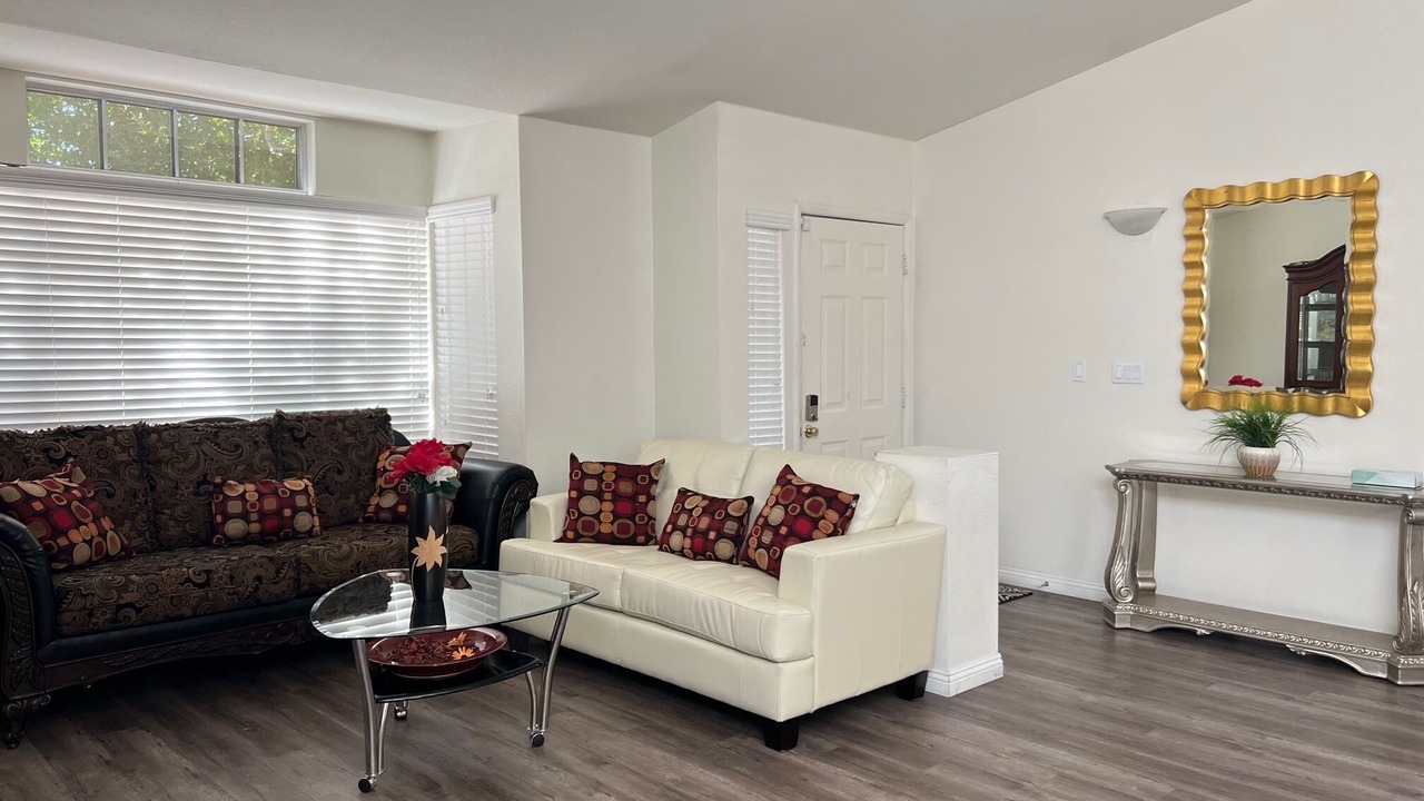 Photo of Livingroom in Spring Valley